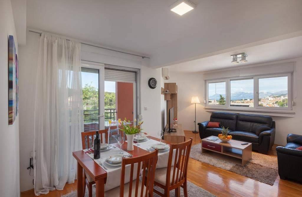 Tomislav Apartment Makarska Exterior photo