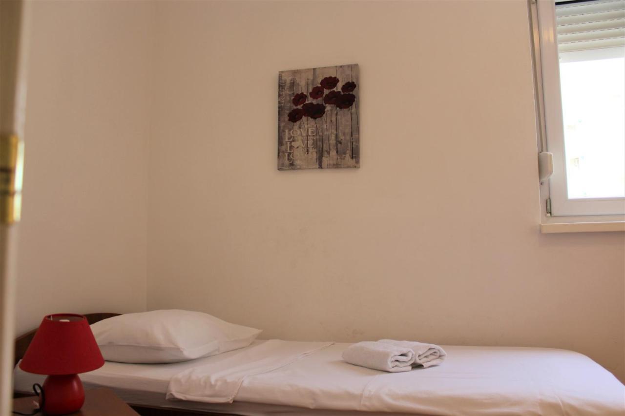Tomislav Apartment Makarska Exterior photo