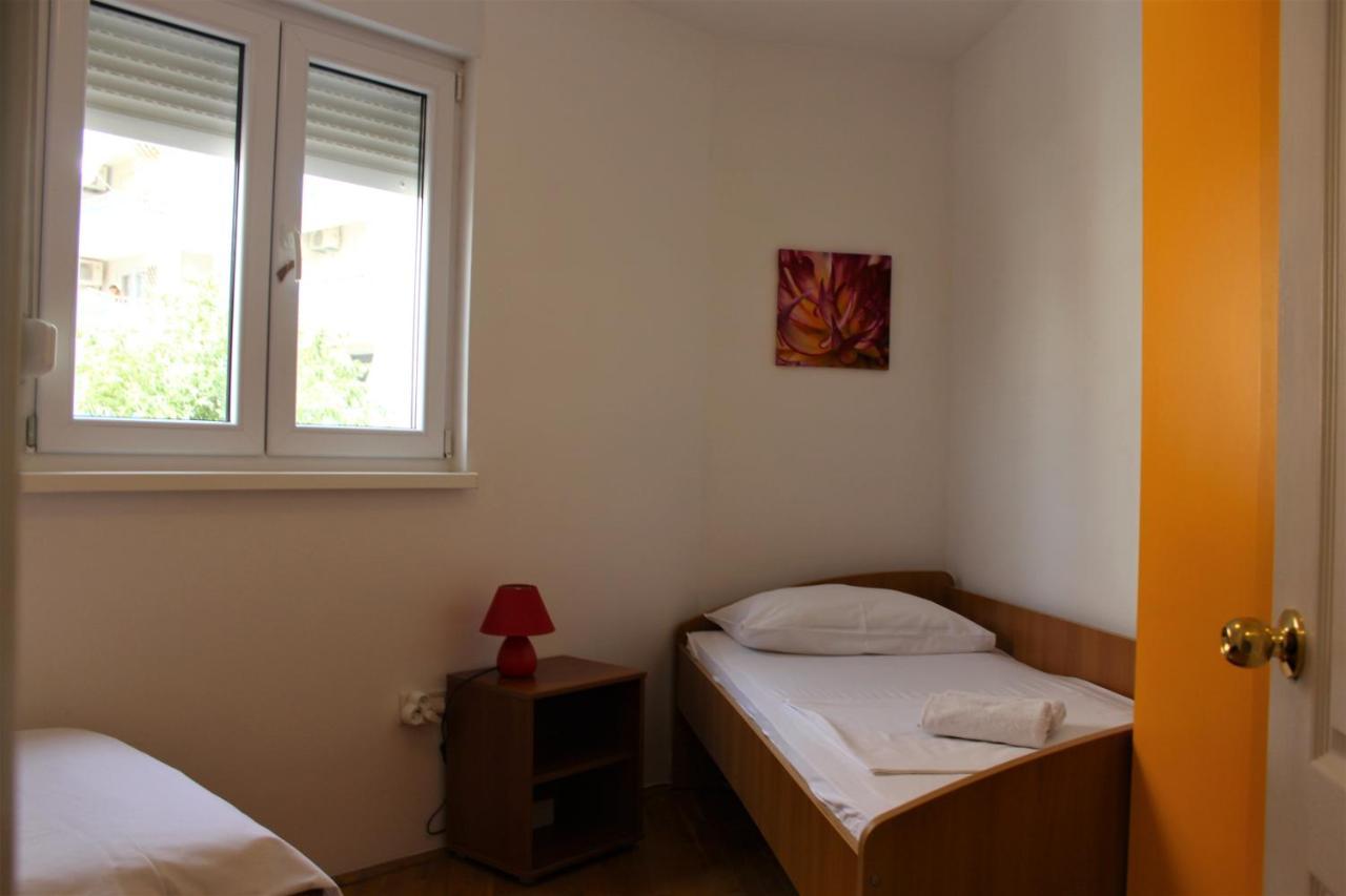 Tomislav Apartment Makarska Exterior photo